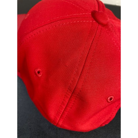 CAP Formula One 1 Scuderia Ferrari Team Scudetto F1 Hat Red LIMITED EDITION - Picture 2 of 12